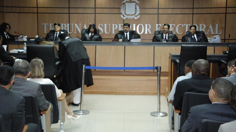 TSE es apoderado de 1,782 solicitudes de rectificaciones