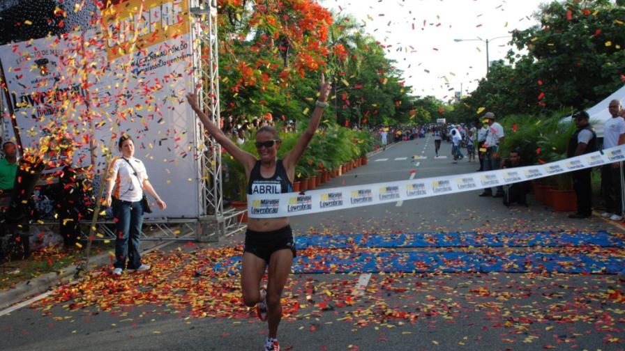 Keter y Abril ganan en Medio Maratón Lowenbrau
