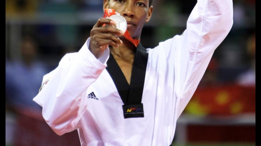 Ser abanderado, un sueño que hacen realidad unos pocos privilegiados