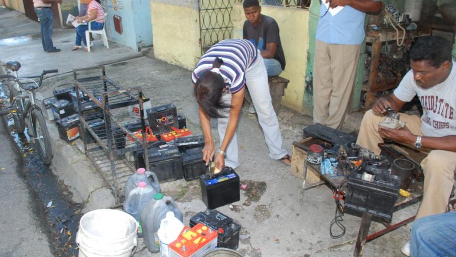 El negocio de baterías usadas genera US$25 millones al año El negocio de baterías usadas genera US$25 millones al año