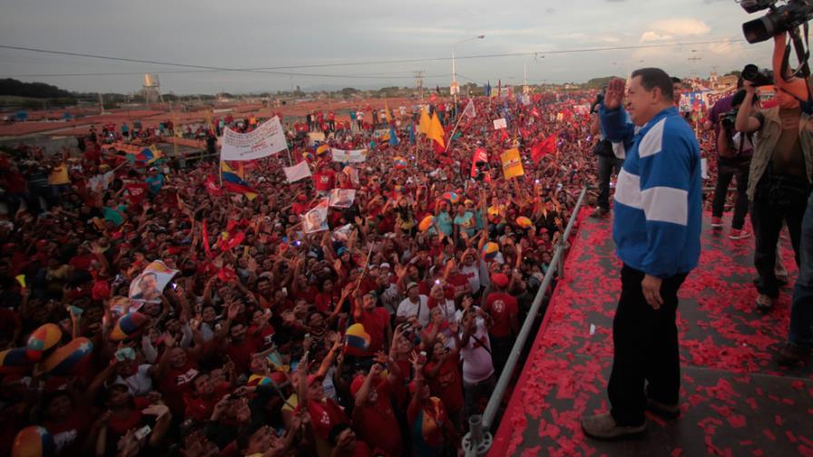 Encuesta da 49,4% a favor de presidente Chávez