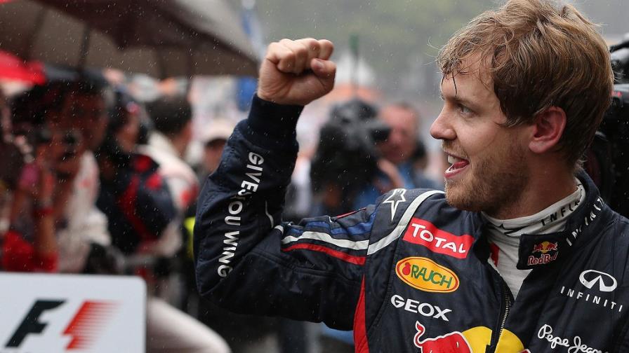 Vettel, tricampeón más joven al ganarle el Mundial a Alonso por tres puntos