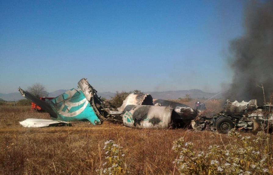 Mueren 27 personas al estrellarse un avión militar en el sur de Kazajistán