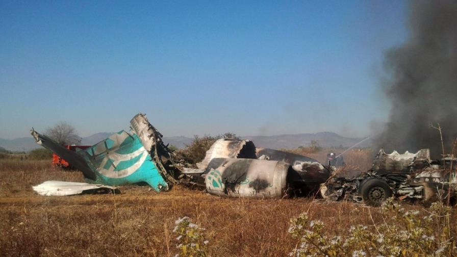 Mueren 27 personas al estrellarse un avión militar en el sur de Kazajistán