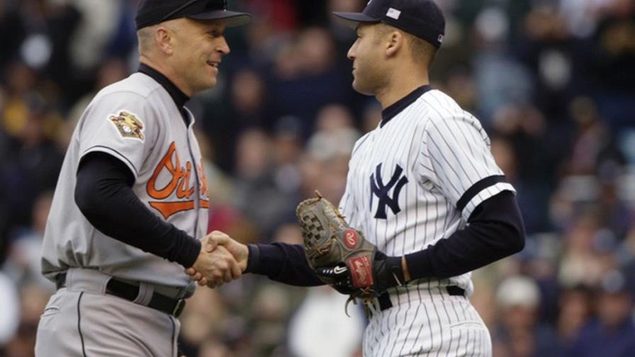 Cal Ripken cree Jeter pegará casi 4,000 hits