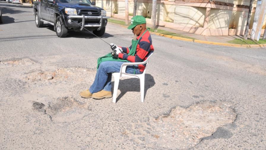 Repararán calles y drenaje de Santo Domingo Este