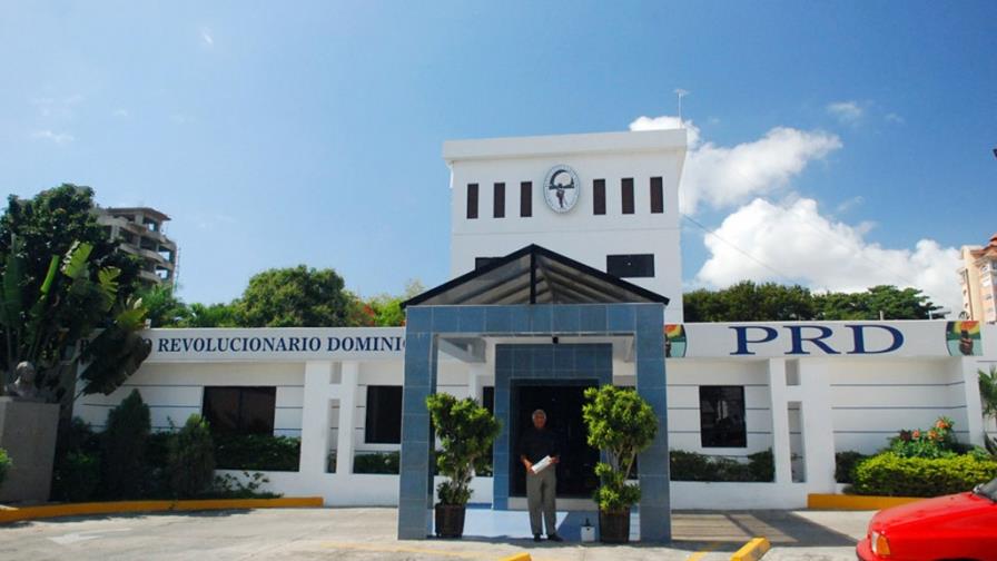 Guerra de reuniones PRD grupos Hipólito y Miguel