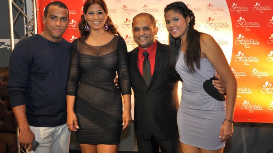 Fiestas y Personalidades celebró 7 años en el aire