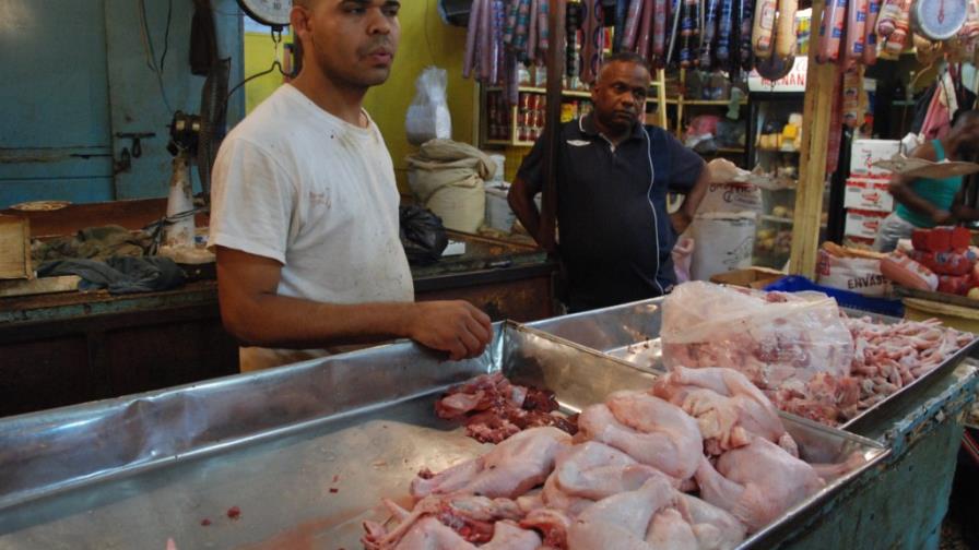 Libra de pollo se vende a RD$47.2, en promedio Libra de pollo se vende a RD$47.2, en promedio