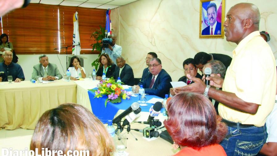 Rechazan bares en la zona