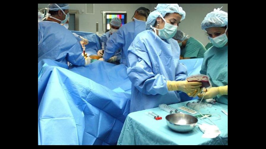 México extrae con éxito tumor de 15 kilos a un niño de 2 años