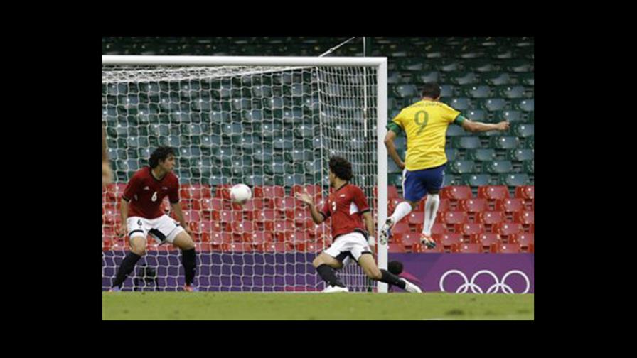 Brasil y Uruguay ganan con lo justo, España cae ante Japón
