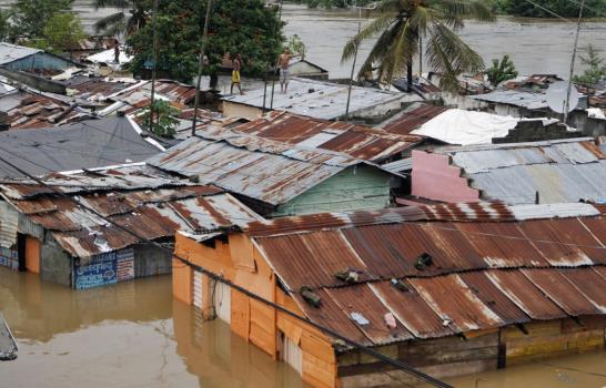 En Azua hay 59 comunidades aisladas