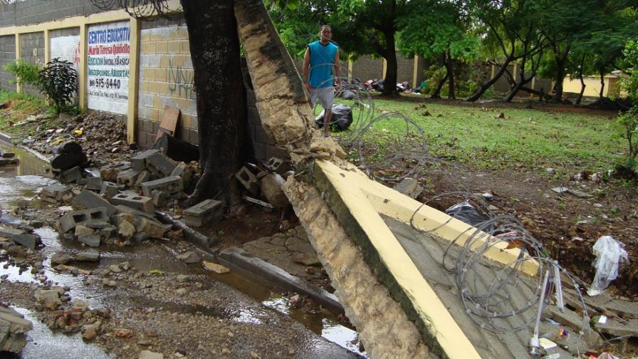 Lluvias causan daños a 140 escuelas