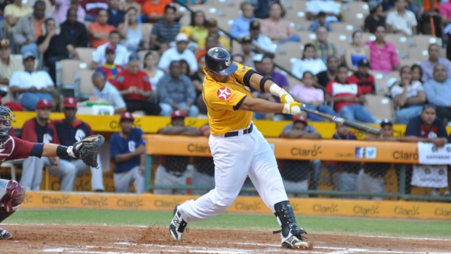 Barceló, Wilín y Manny conducen triunfo de Águilas sobre Gigantes