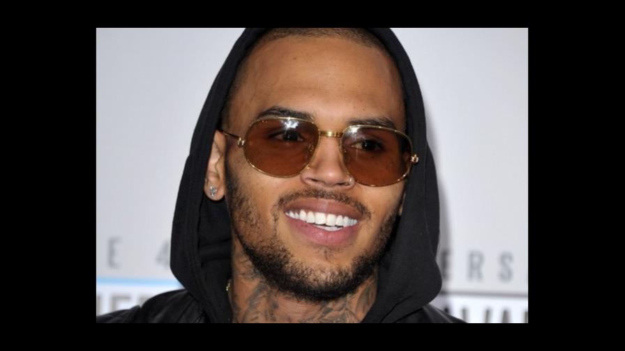 Chris Brown cierra su cuenta de Twitter tras pelea con comediante