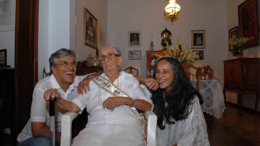Fallece madre de Caetano Veloso Fallece madre de Caetano Veloso