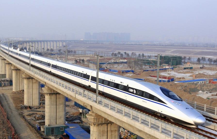 China inaugura línea más larga de tren rápido