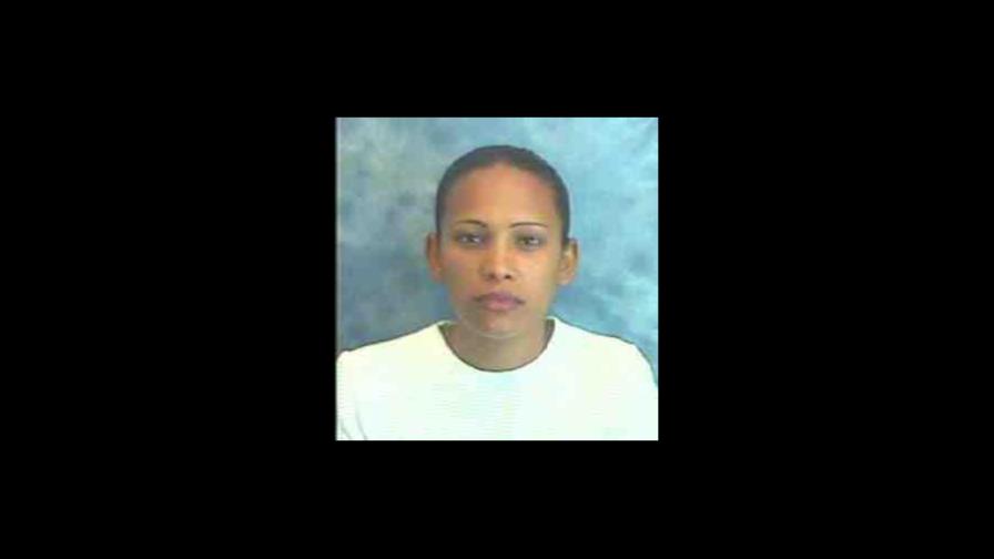 DNCD apresa mujer vendía droga en su residencia