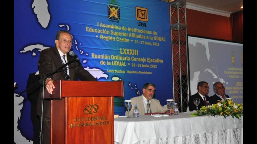 UNICARIBE y 14 universidades del más alto nivel evalúan la educación superior en el Caribe