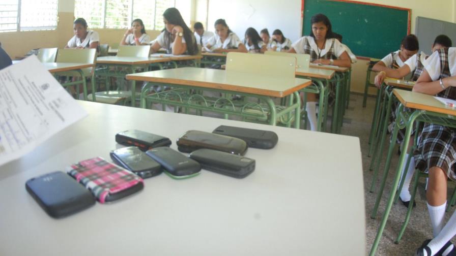 Pruebas de nivel medio se inician sin dificultad