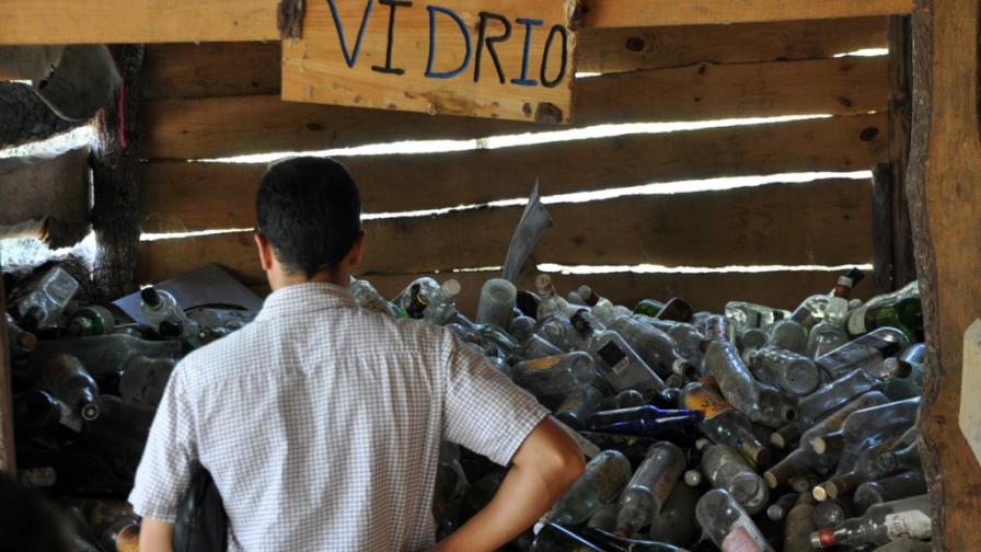 Reciclaje de basura reduce contaminación en Las Placetas