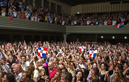 Juan Luis Guerra seduce a Suiza con AsondeGuerra