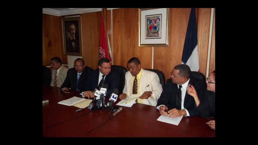 Colegio de Abogados presenta anteproyecto para modificar Ley 302 Colegio de Abogados presenta anteproyecto para modificar Ley 302