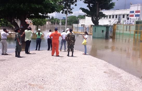 Cárcel de La Victoria se inunda; presos en la segunda planta