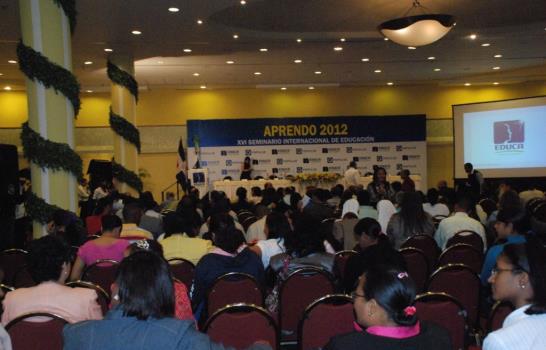 Aprendo 2012: Los cambios educativos se hacen con investigación, no por antojo