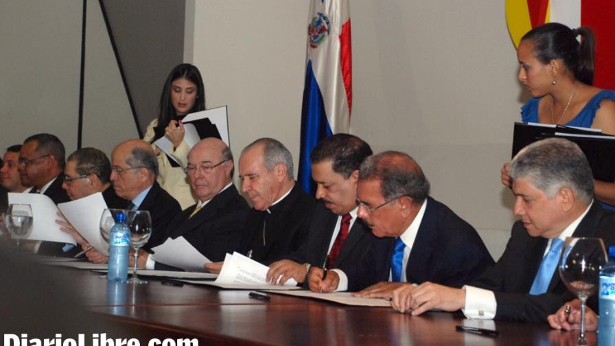 La Ley de Partidos Políticos ya no sería aprobada este año