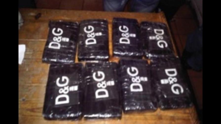 DNCD detiene español acusado de viajar con cocaína hacia Madrid