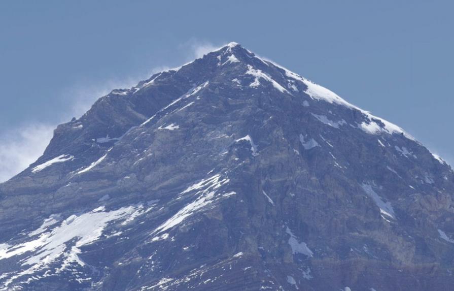 Increible imagen interactiva de cuatro mil millones de píxeles del monte Everest