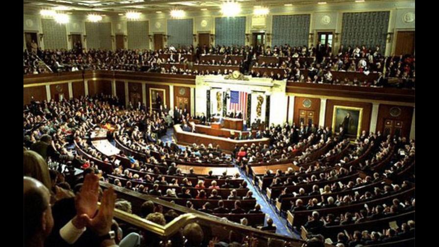 Cámara baja de EEUU sesionará el domingo para intentar evitar abismo fiscal