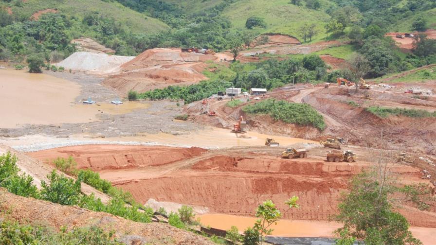 Más de 100 intoxicados con alimentos en Barrick