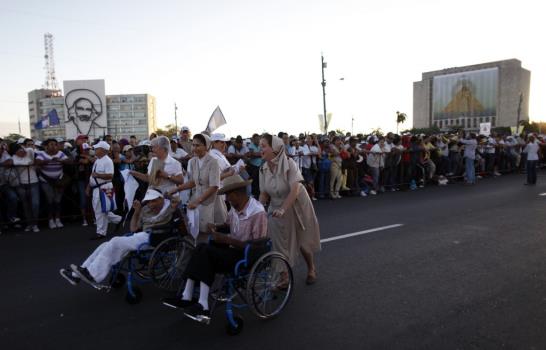 Benedicto XVI dice en La Habana que Cuba y el mundo necesitan cambios