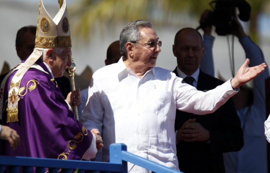 Benedicto XVI pide cambios en Cuba y en el mundo