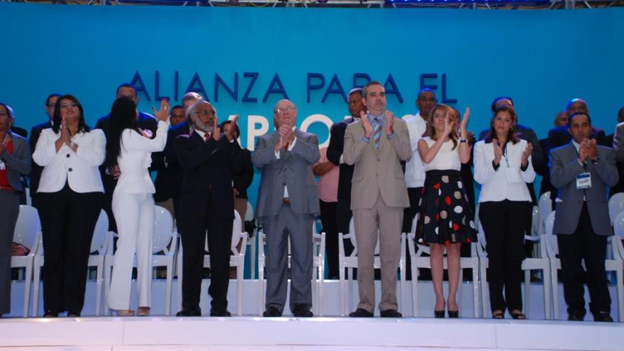 HM asume acuerdos con grupos sociales