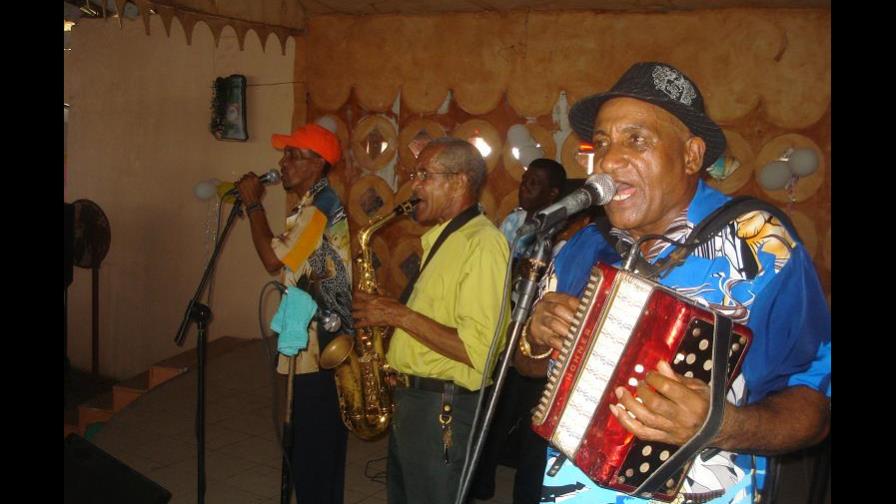 Muere el merenguero típico Nany Zorrilla en accidente de tránsito