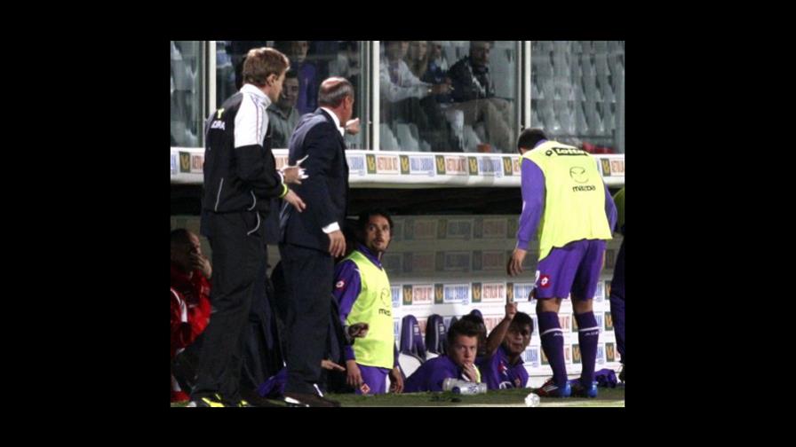Serbia suspende a jugador que no cantó el himno