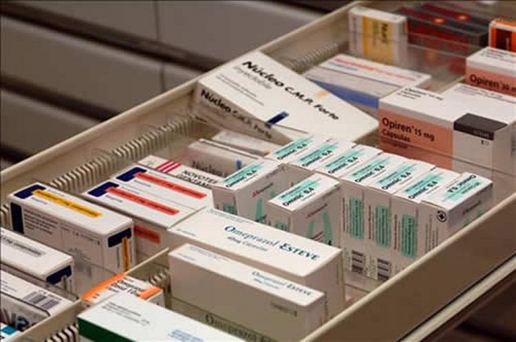 Advierten más de 20 mil personas con VIH podrían quedarse sin medicamentos