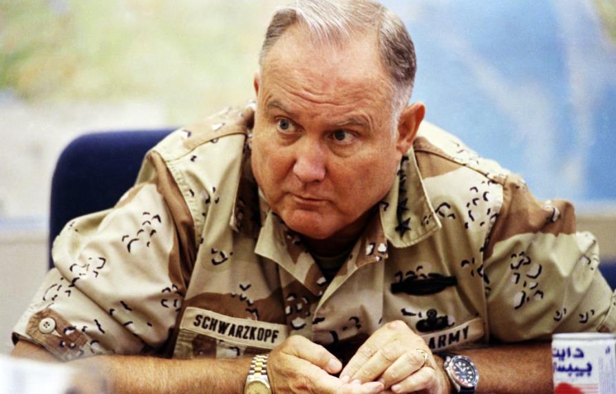 Fallece Norman Schwarzkopf, comandante de la primera Guerra del Golfo