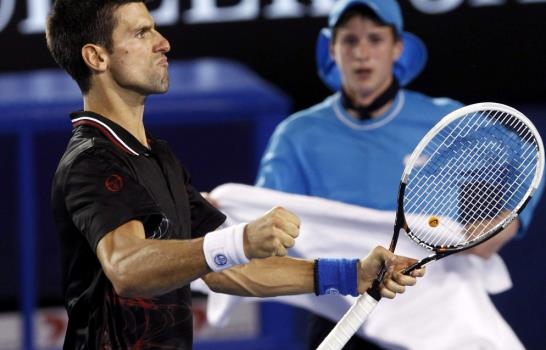 Djokovic vence a Nadal en la final más larga del Grand Slam