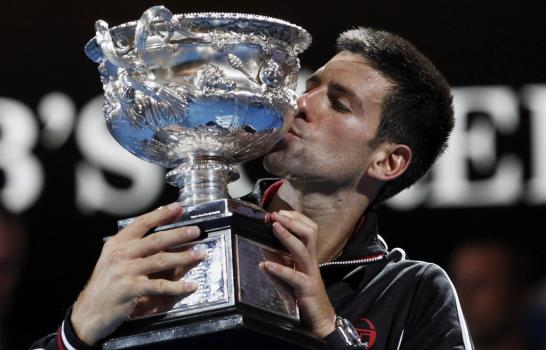 Djokovic vence a Nadal en la final más larga del Grand Slam