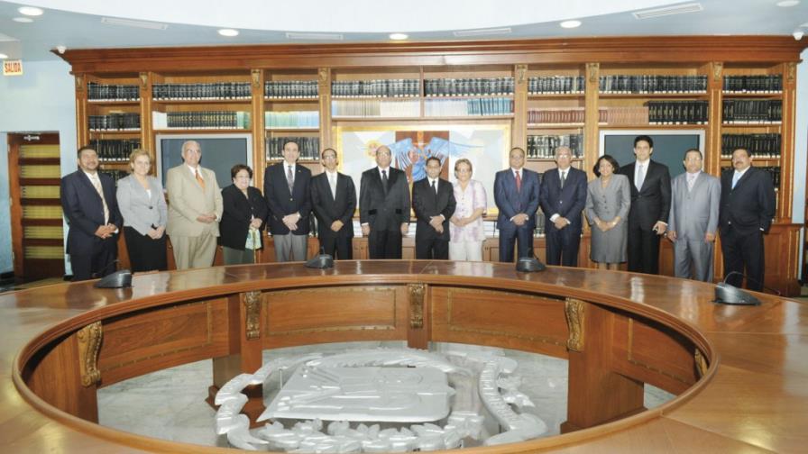 Poder Judicial destituye a dos jueces por irregularidades