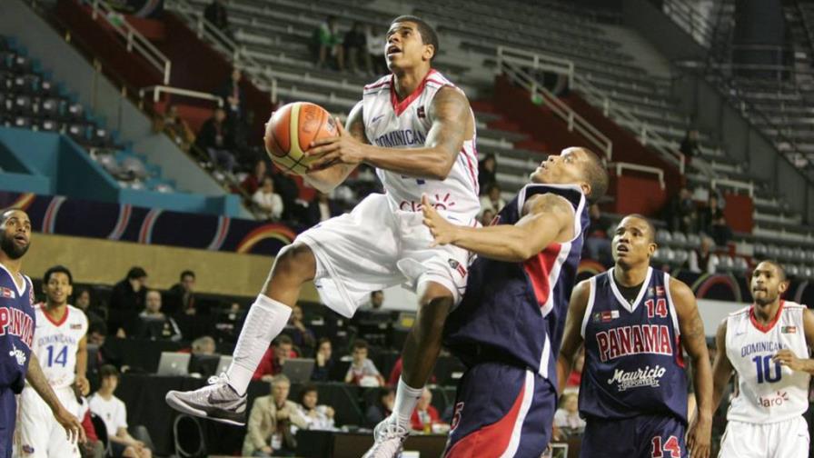 Edgar Sosa ya realiza donqueos