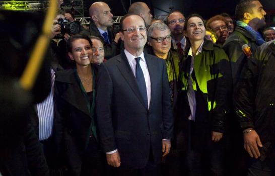 Con Gadafi y Strauss-Kahn, la campaña francesa saca los trapos sucios
