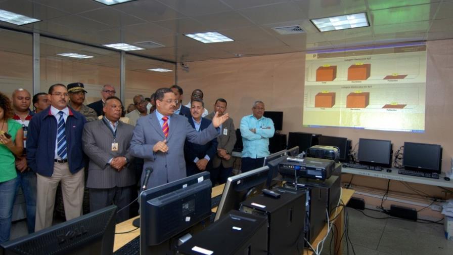 JCE dice fue exitosa la prueba de transmisión de datos