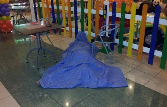 Grupo de niños y adultos vio el asesinato en Bella Vista Mall