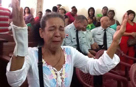 Con ritos, cantos y ron celebran el Día de San Miguel